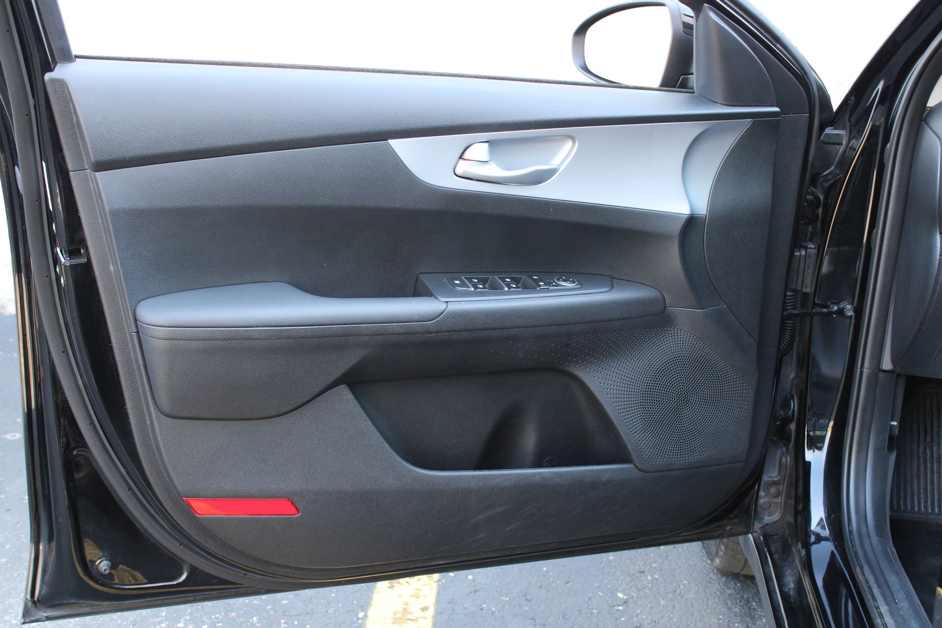 Used 2024 Kia Forte LXS image 12