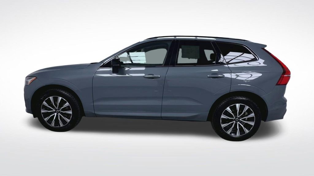 Certified 2024 Volvo XC60 B5 Plus w/ Climate Package AWD/4WD image 5