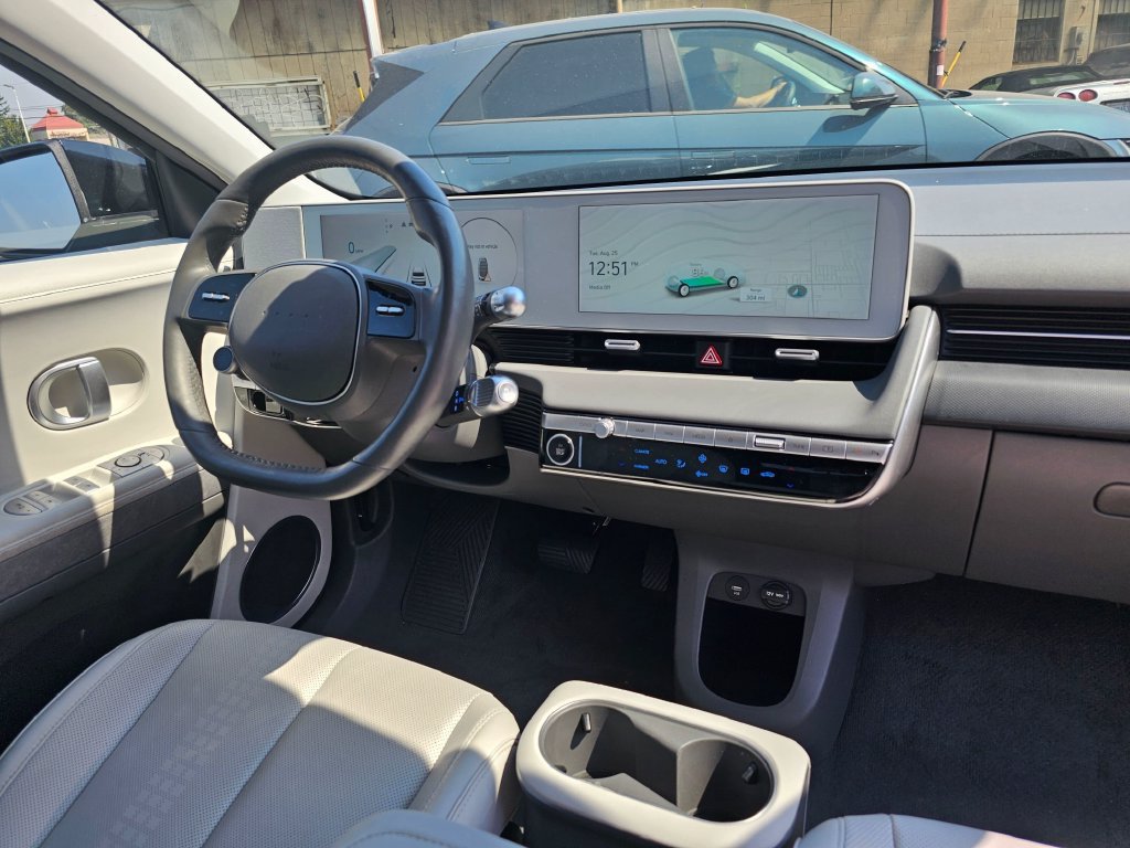 Used 2023 Hyundai Ioniq 5 SEL w/ Cargo Package AWD/4WD image 11