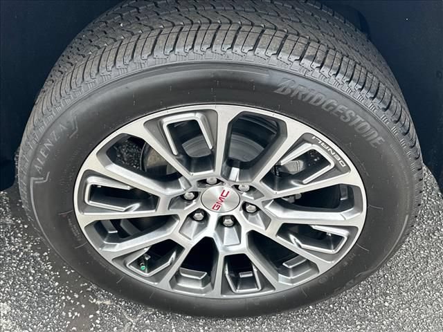 New 2026 GMC Yukon Denali w/ Denali Reserve Package AWD/4WD image 18