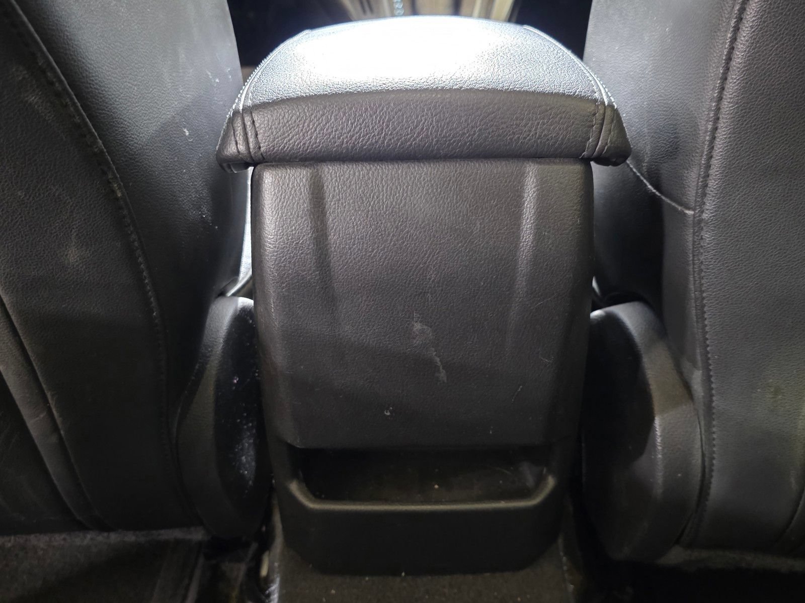 Used 2015 Ford Focus Titanium FWD image 12