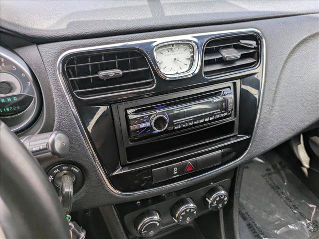 Used 2012 Chrysler 200 Touring FWD image 11