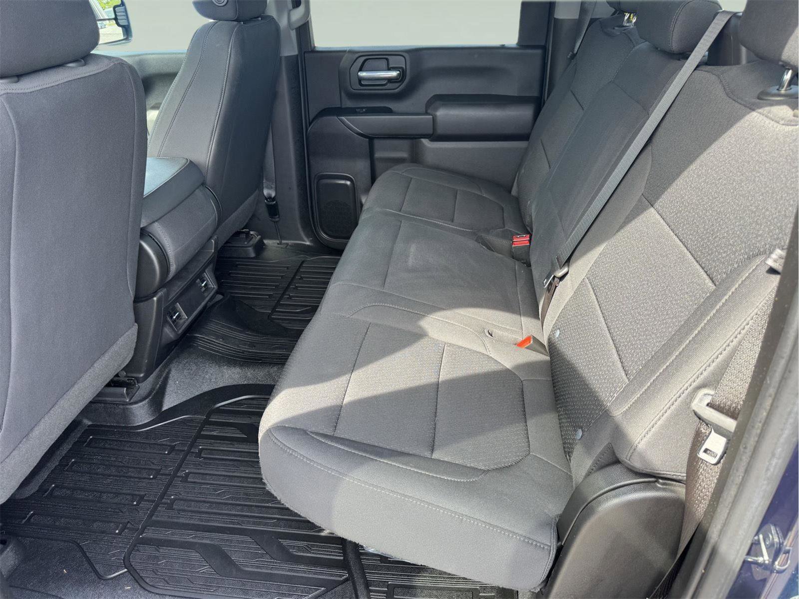 Used 2023 GMC Sierra 2500 Pro w/ Convenience Package AWD/4WD image 9