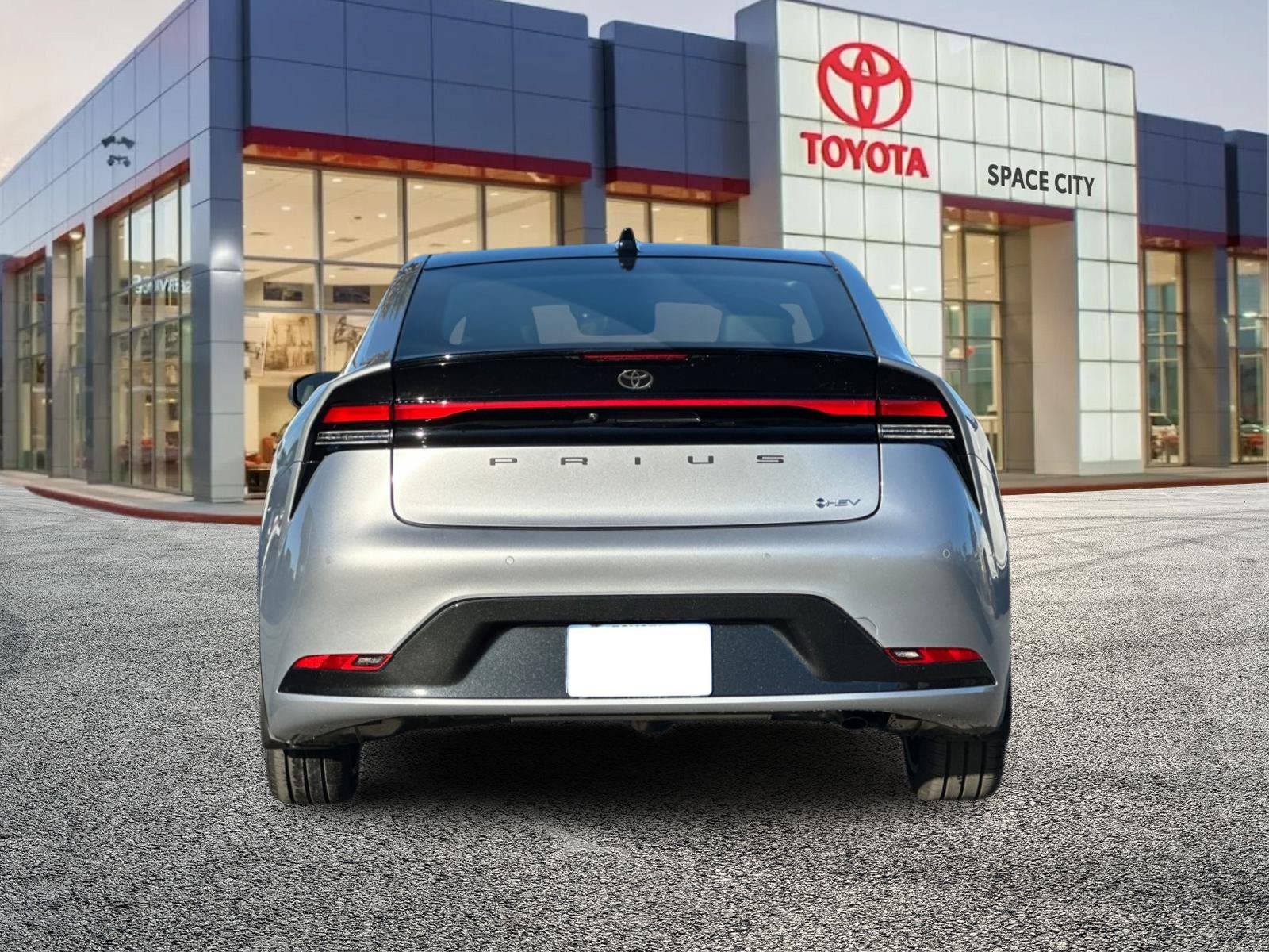 New 2026 Toyota Prius XLE FWD image 4