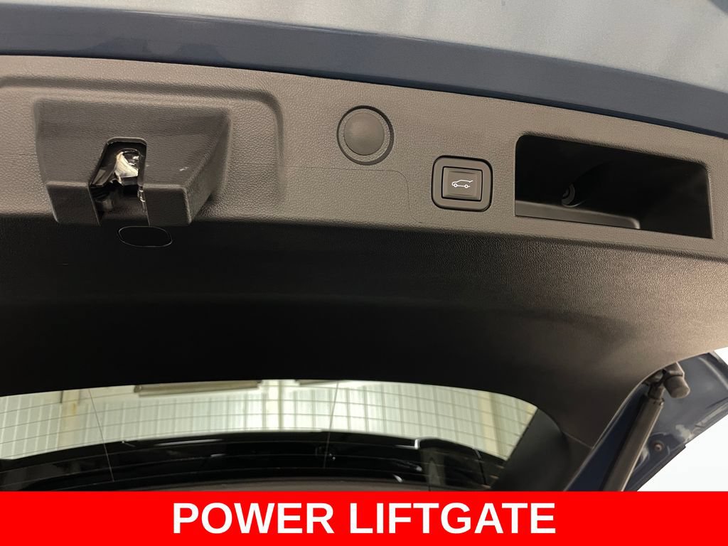 Used 2026 Chevrolet Equinox RS w/ LPO, Floor Liner Package AWD/4WD image 43
