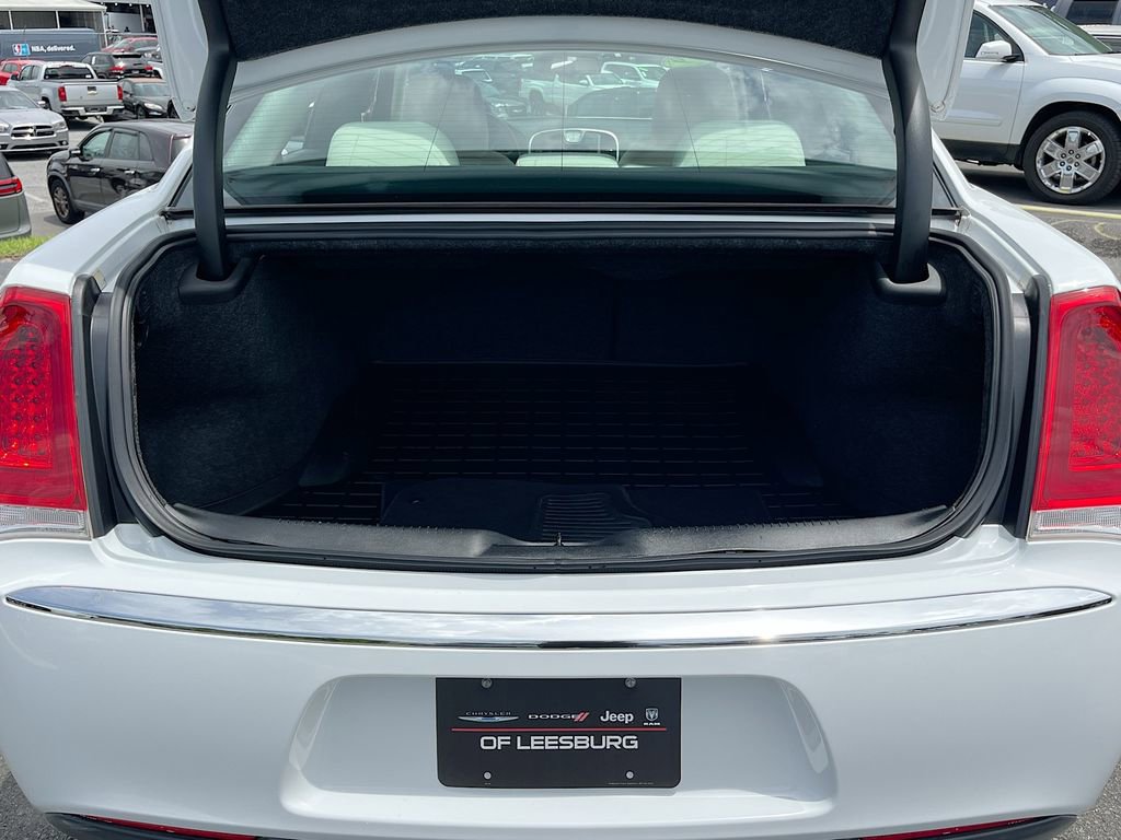 Used 2019 Chrysler 300 Touring w/ Driver Convenience Group RWD image 23