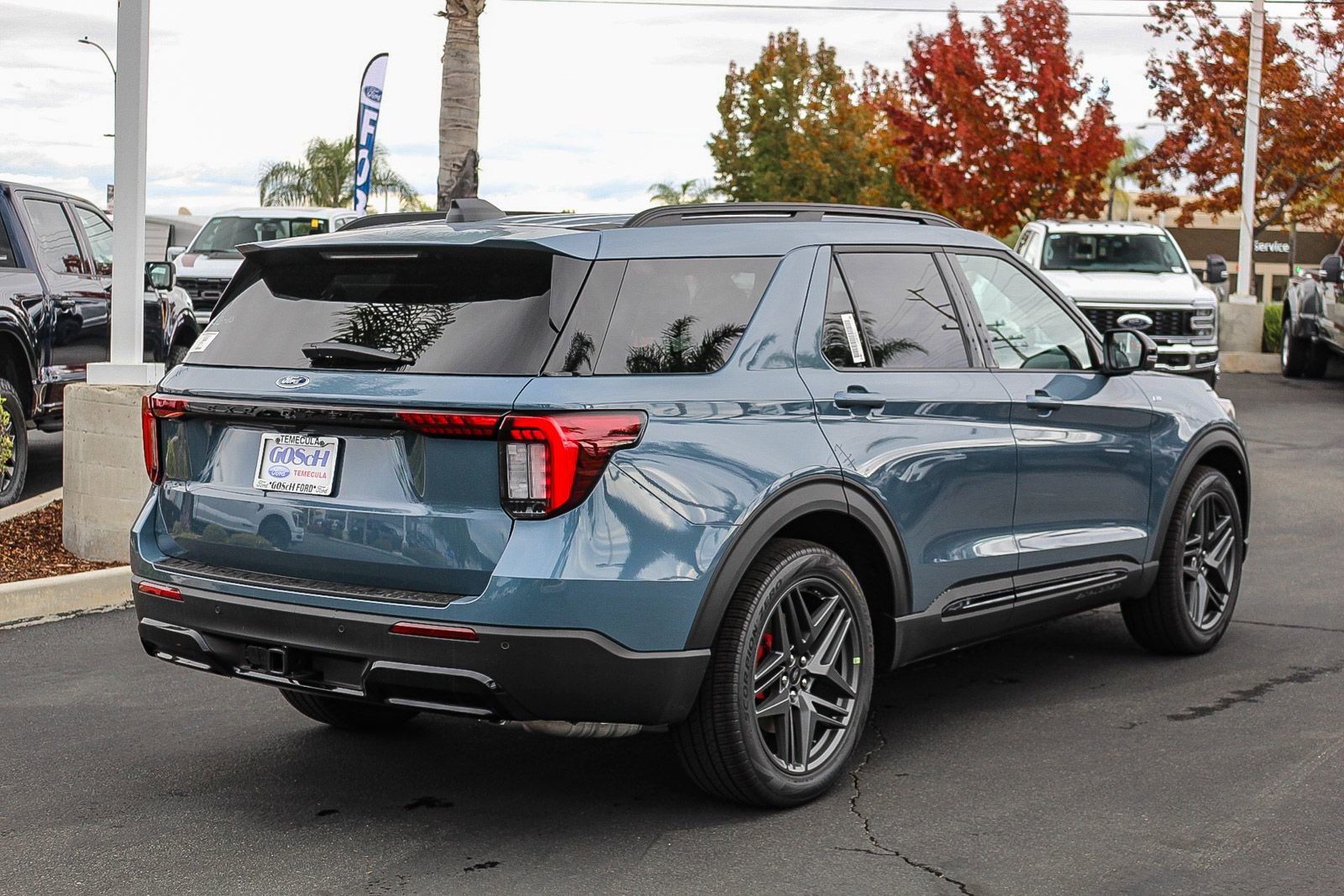 New 2026 Ford Explorer ST-Line w/ ST-Line Street Pack image 6