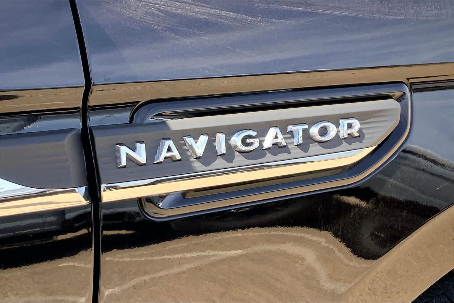 Used 2024 Lincoln Navigator Reserve image 20