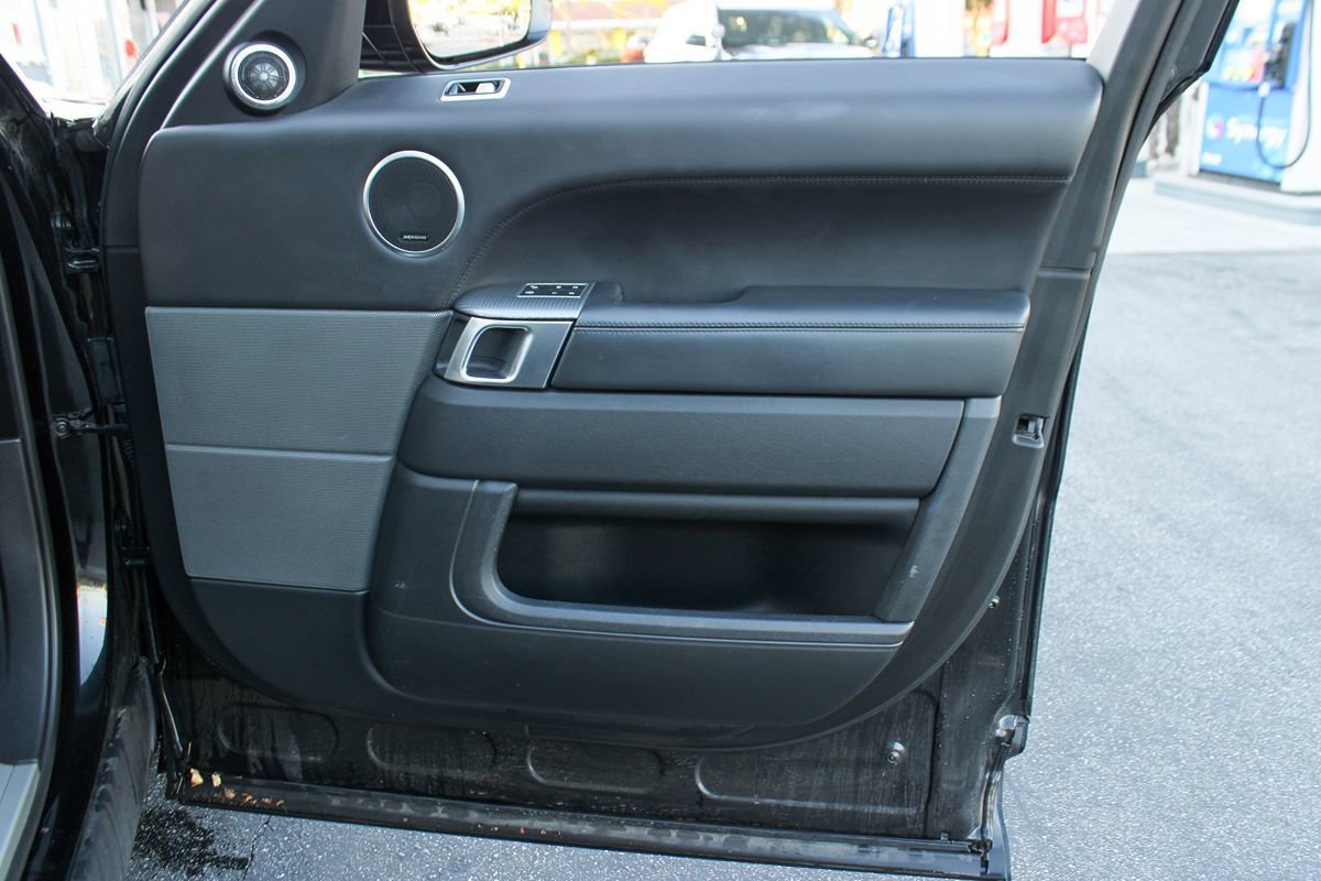 Used 2020 Land Rover Range Rover Sport HST AWD/4WD image 39