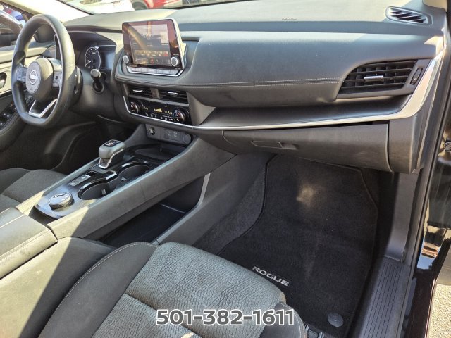 Used 2024 Nissan Rogue SV AWD/4WD image 17