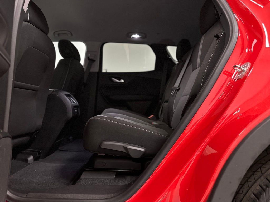 Used 2025 Chevrolet Blazer LT image 21