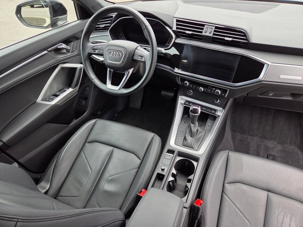 Used 2023 Audi Q3 2.0T Premium Plus AWD/4WD image 34