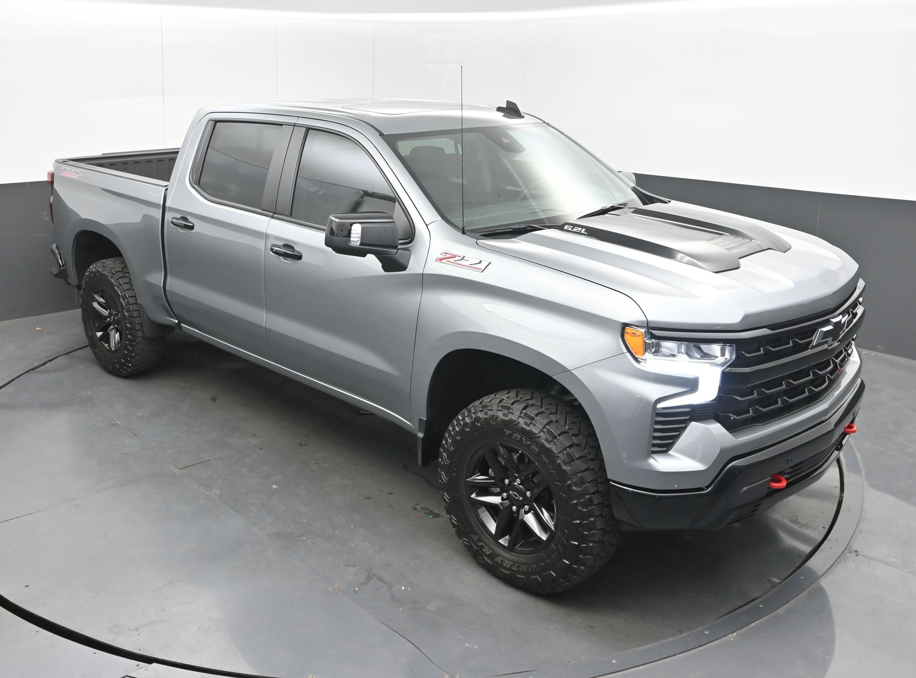 Used 2026 Chevrolet Silverado 1500 LT Trail Boss w/ LT Trail Boss Premium Package AWD/4WD image 30