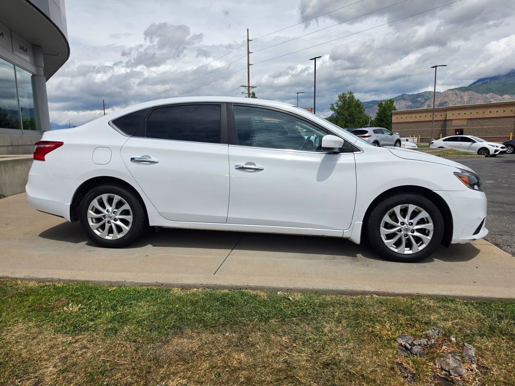 Used 2017 Nissan Sentra SV w/ Style Package FWD image 4