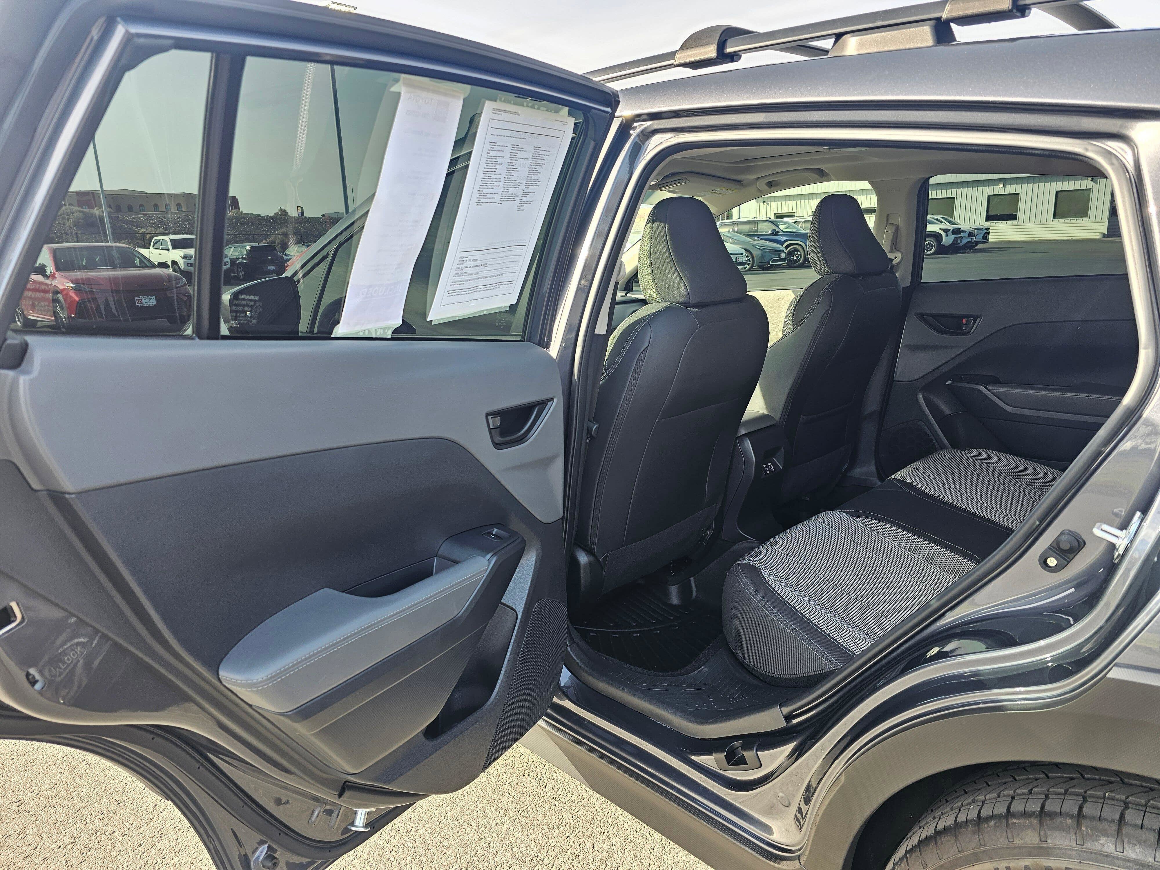 Used 2024 Subaru Crosstrek 2.0i Premium AWD/4WD image 16