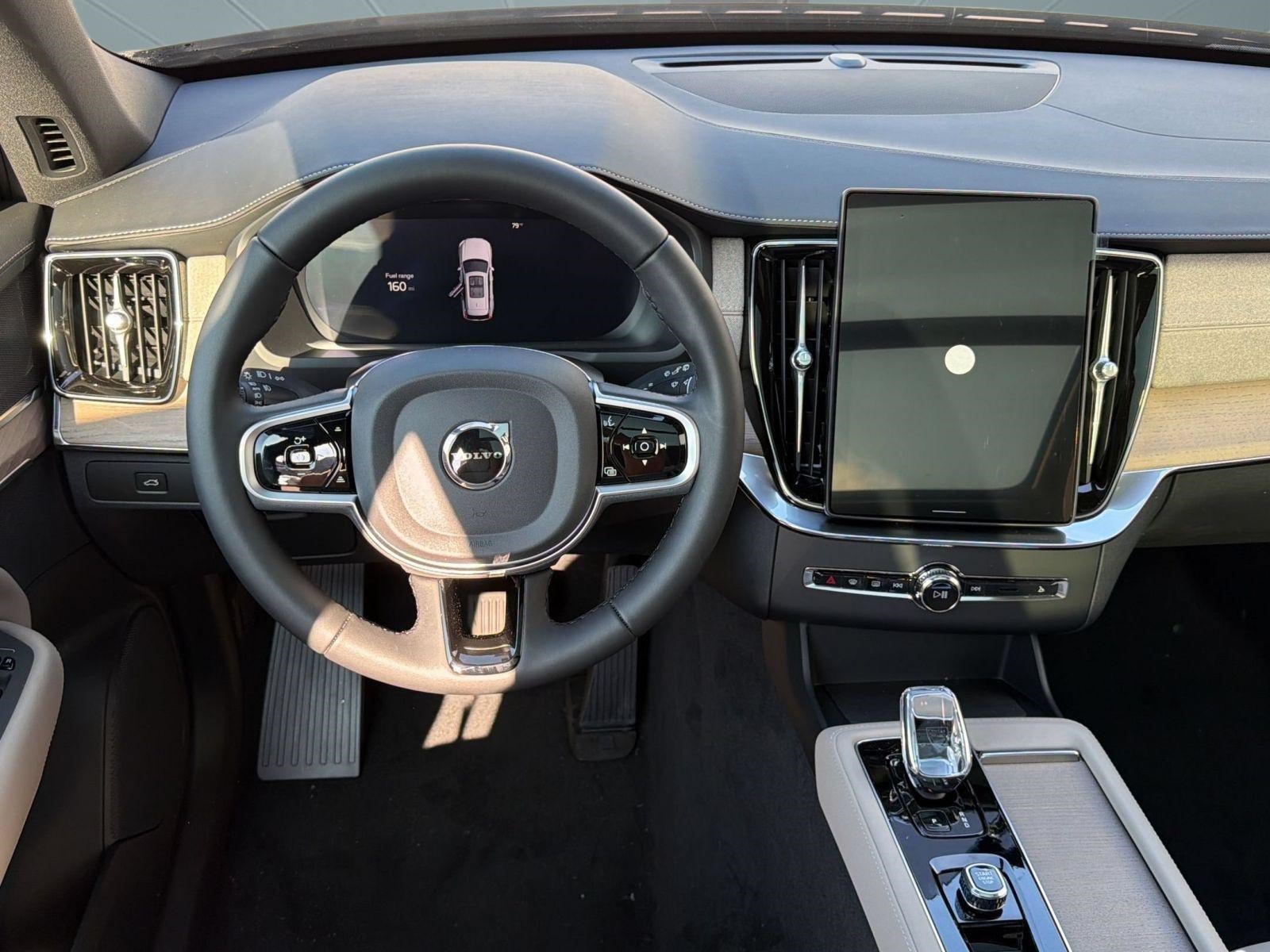 New 2026 Volvo XC90 B6 Plus w/ Protection Package AWD/4WD image 28