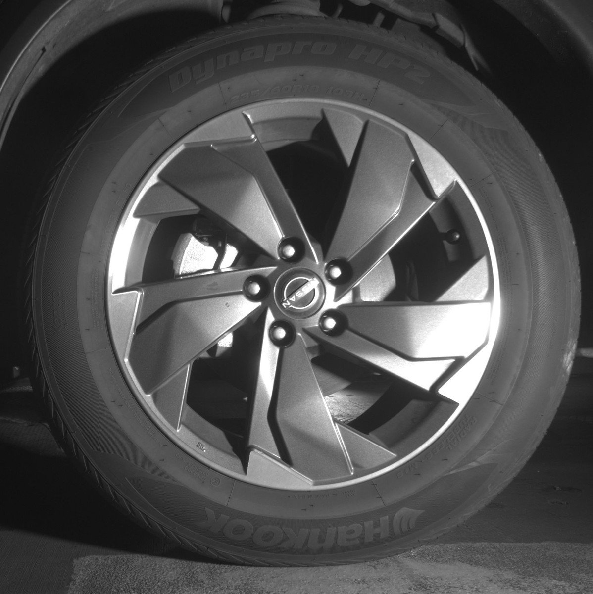 Used 2025 Nissan Rogue SV AWD/4WD image 12