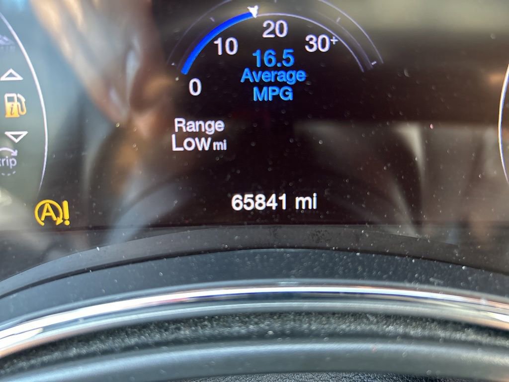 Used 2022 Jeep Grand Cherokee Limited AWD/4WD image 19