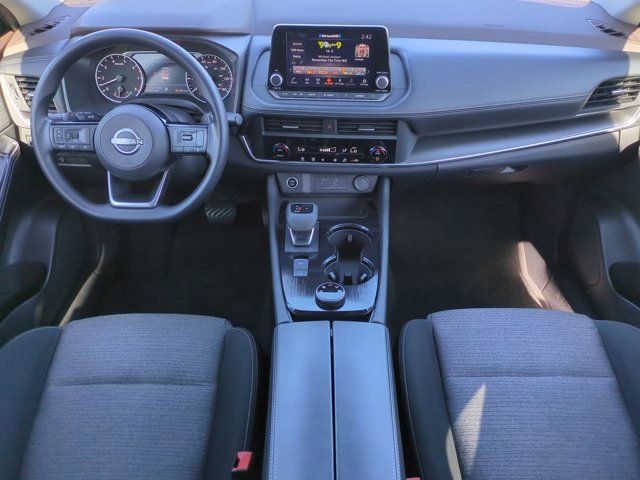 Certified 2023 Nissan Rogue SV image 15