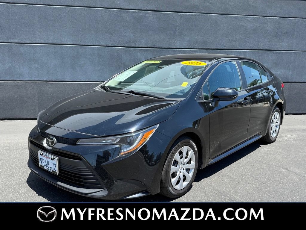 Used 2025 Toyota Corolla LE FWD image 1