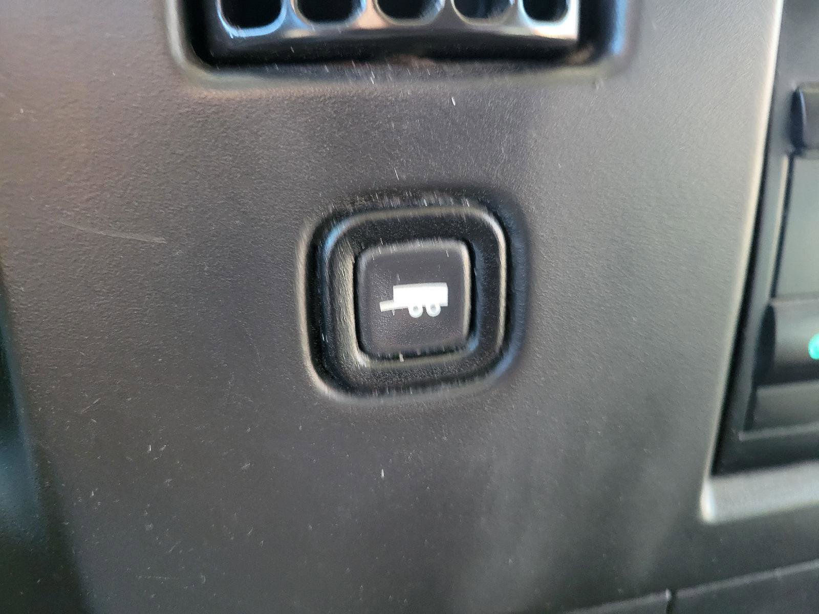 Used 2015 Chevrolet Express 2500 image 15