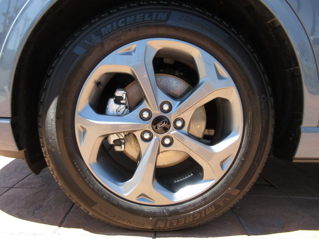 Certified 2023 Ford Escape ST-Line w/ Tech Pack #1 FWD image 8