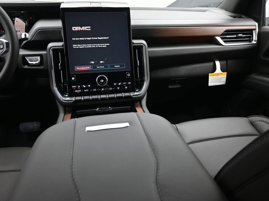 New 2026 GMC Yukon Denali AWD/4WD image 16