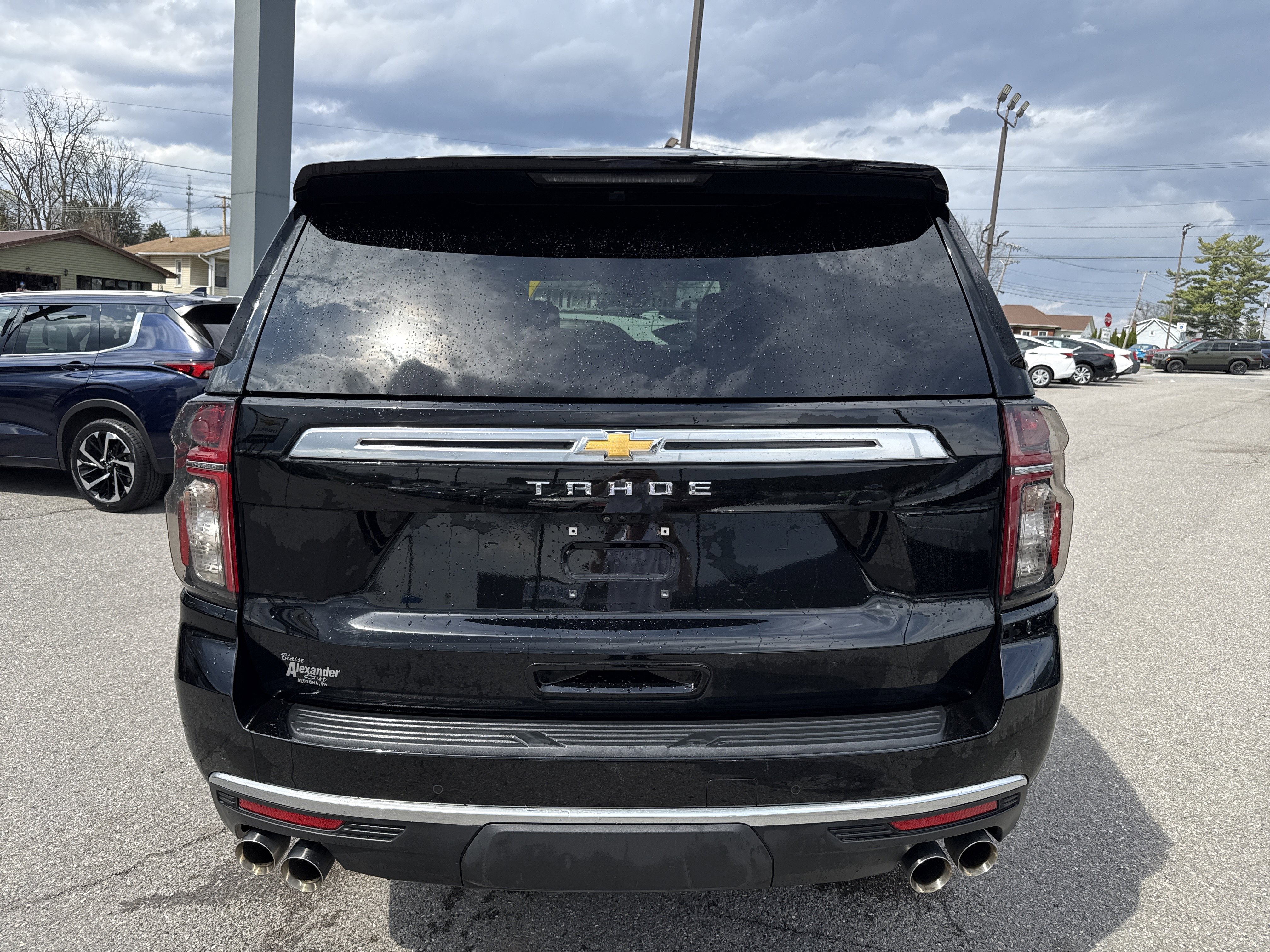 Used 2023 Chevrolet Tahoe High Country AWD/4WD image 4