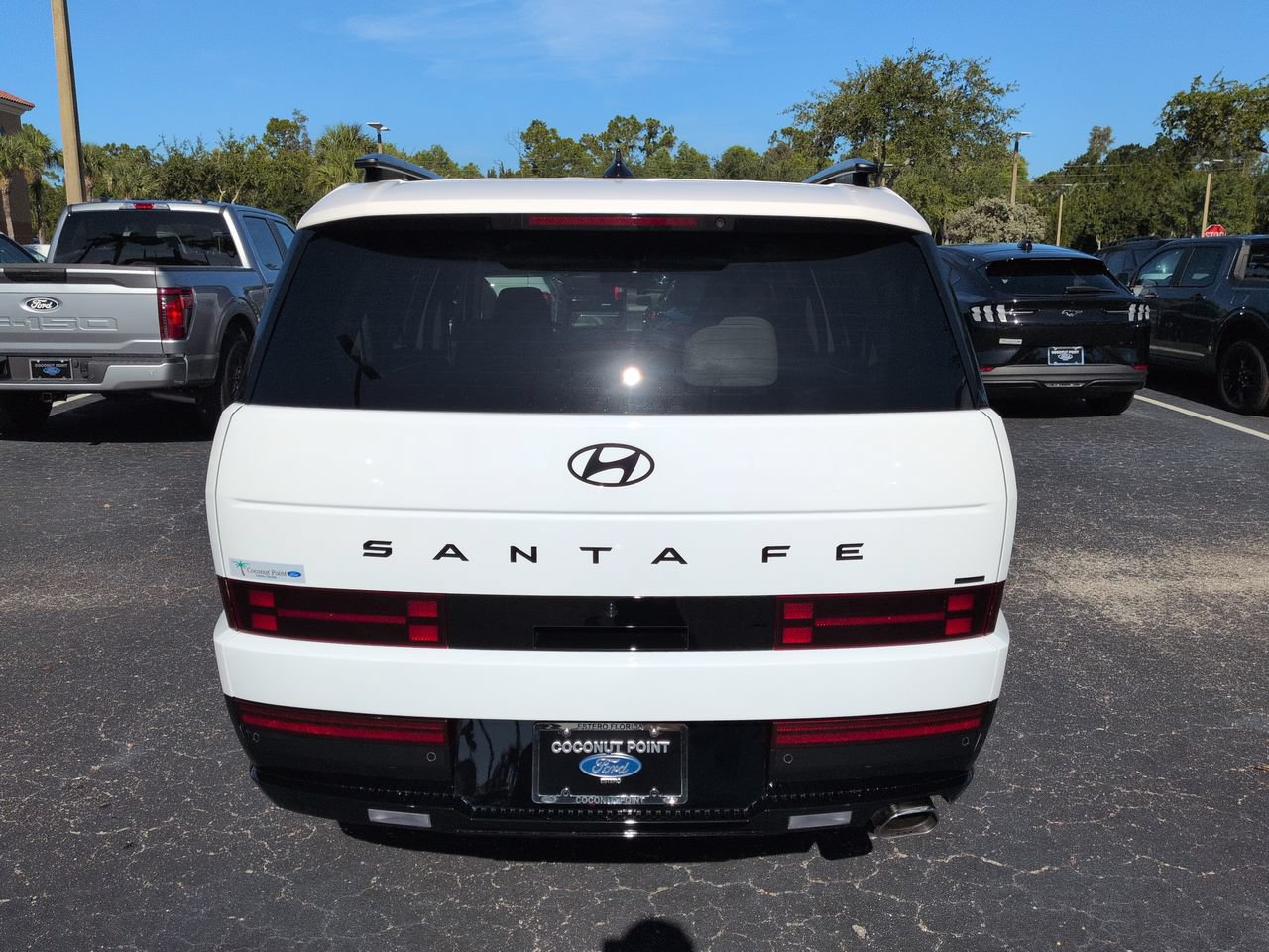 Used 2025 Hyundai Santa Fe Calligraphy AWD/4WD image 5