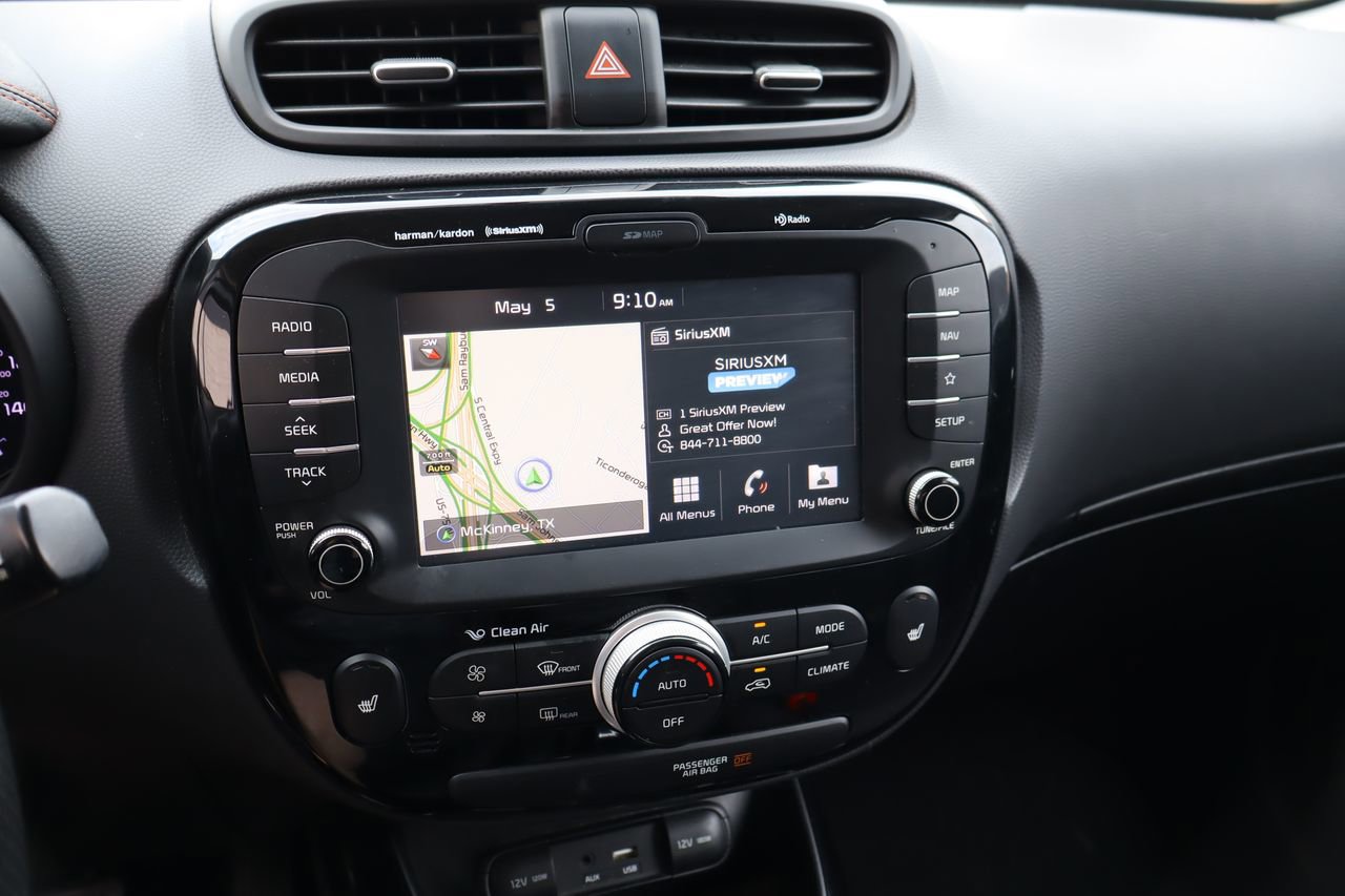 Used 2018 Kia Soul ! w/ Tech Package FWD image 6