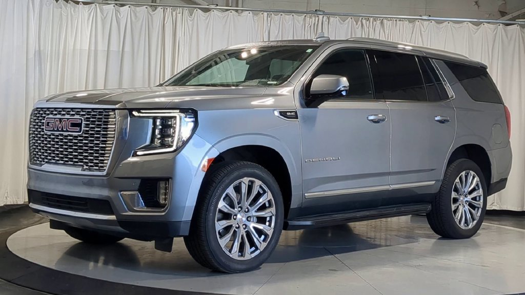 Used 2023 GMC Yukon Denali AWD/4WD image 5