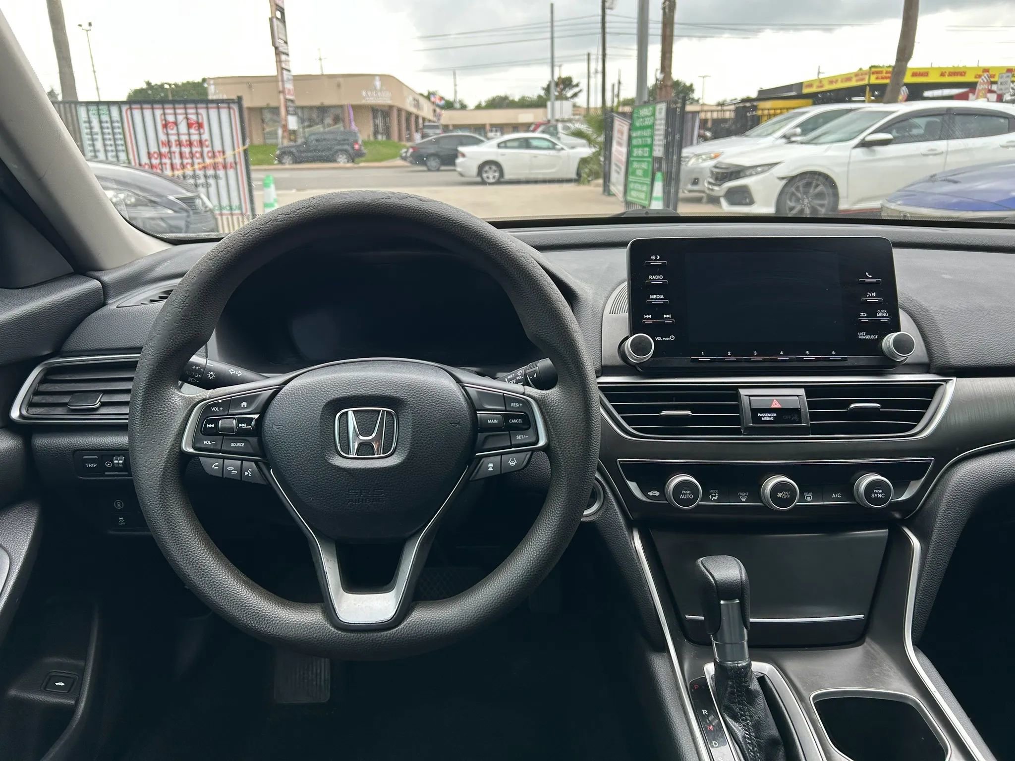 Used 2018 Honda Accord LX image 18