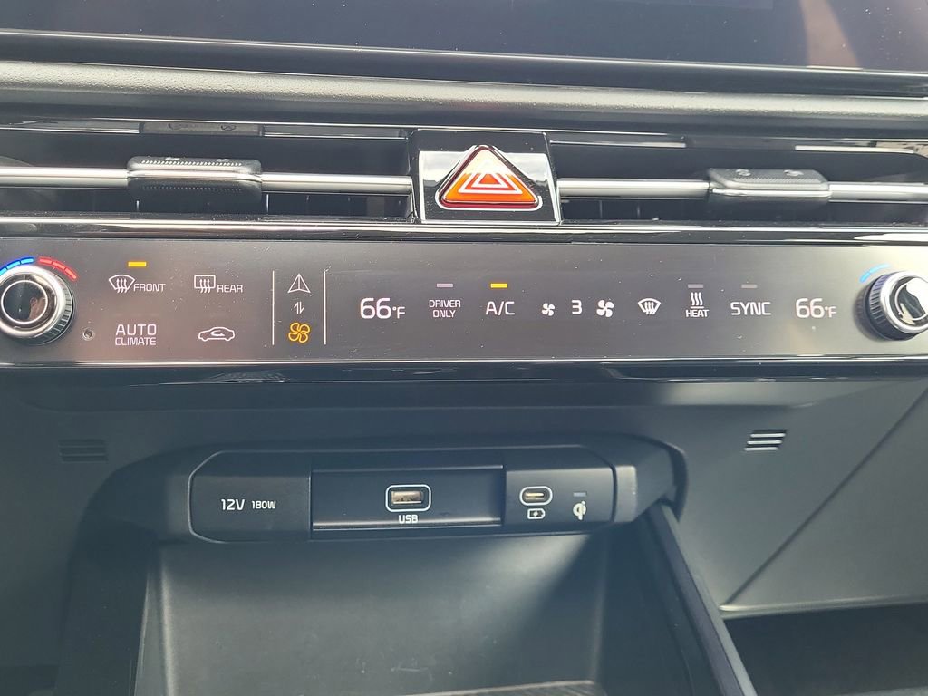 Certified 2023 Kia Niro Wave w/ Wave Preserve Package image 27