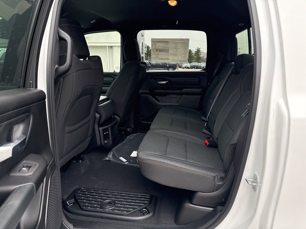 New 2026 RAM 1500 Express AWD/4WD image 22