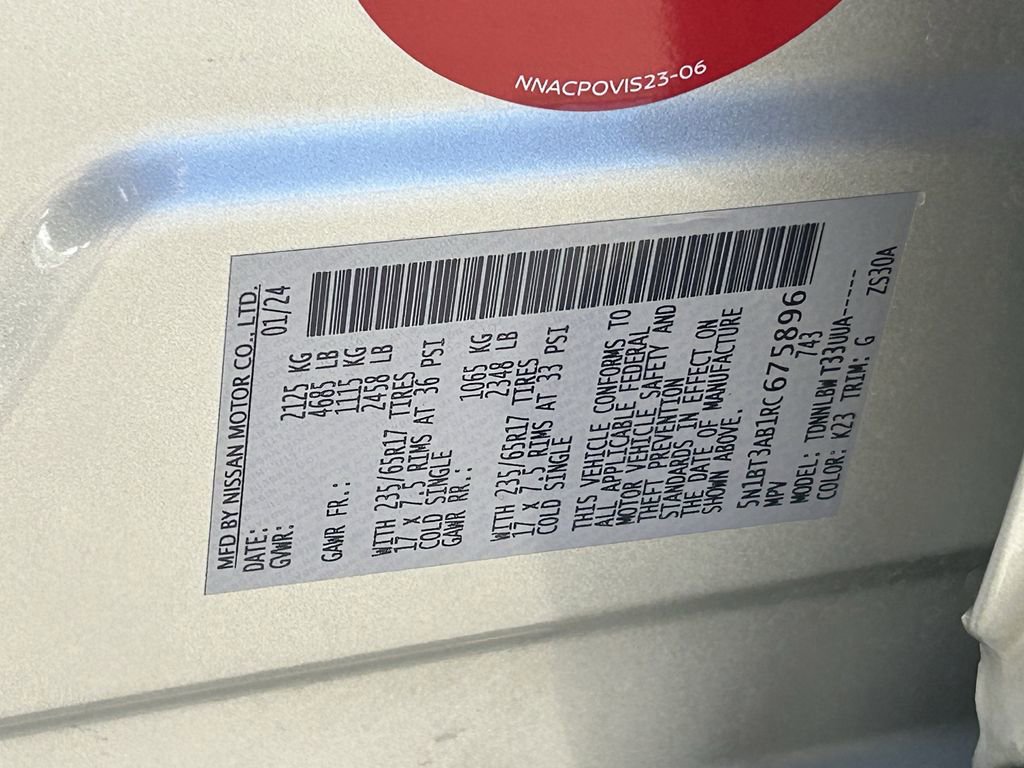 Used 2024 Nissan Rogue S image 31