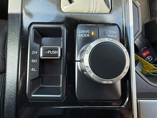 Used 2025 Toyota Sequoia SR5 image 34