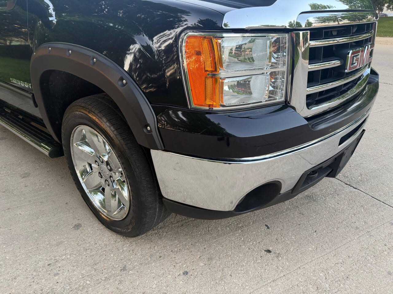 Used 2013 GMC Sierra 1500 SLT AWD/4WD image 6