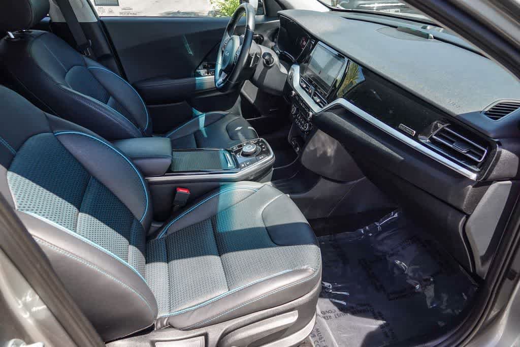 Certified 2022 Kia Niro EX Premium FWD image 15