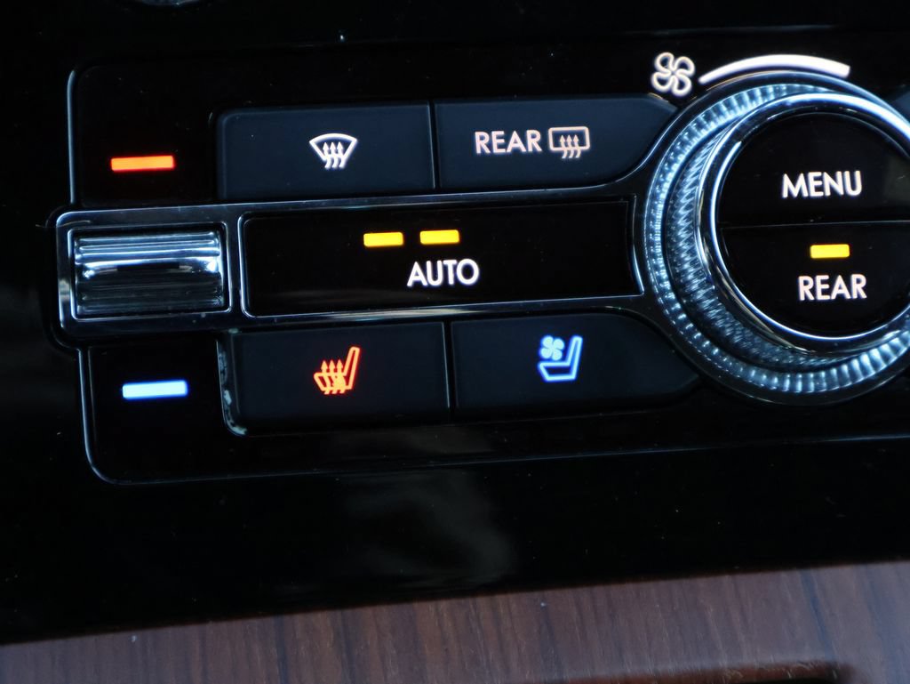 Used 2023 Lincoln Navigator L Reserve AWD/4WD image 31