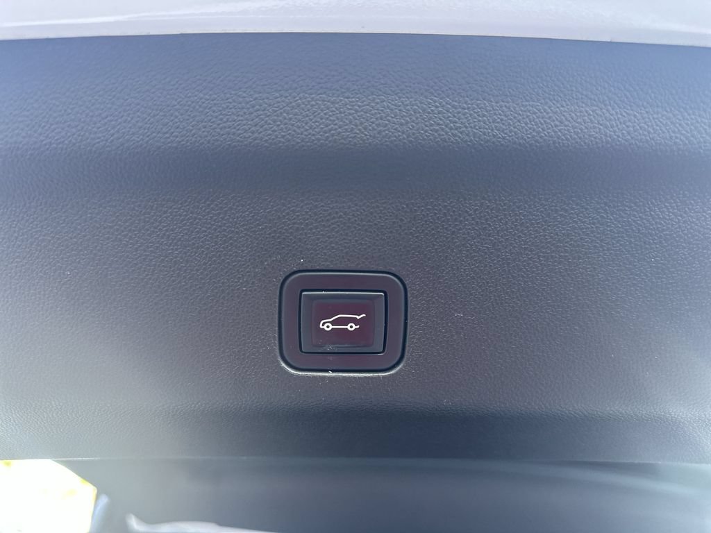 Used 2022 Chevrolet Tahoe Z71 AWD/4WD image 31