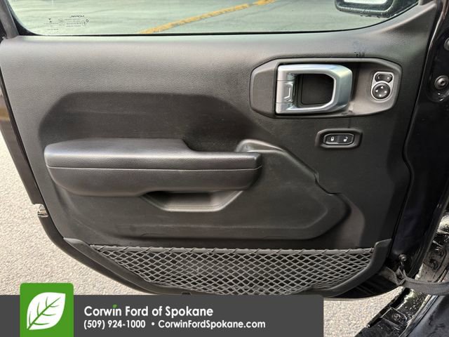 Used 2018 Jeep Wrangler Unlimited Rubicon w/ Cold Weather Group image 20