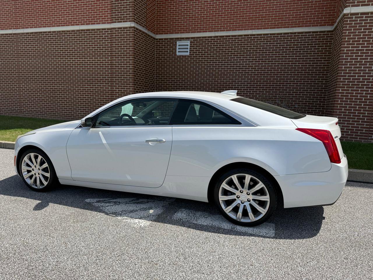 Used 2016 Cadillac ATS Premium w/ Driver Assist Package AWD/4WD image 9