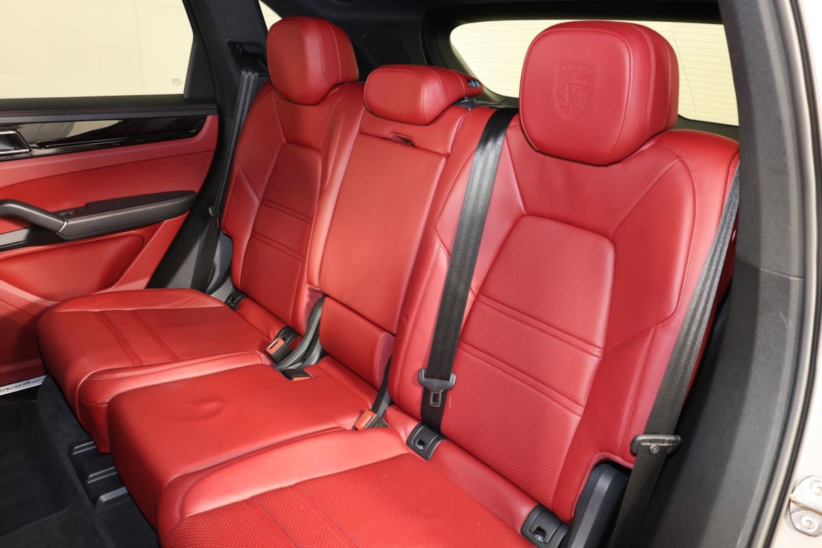 Used 2020 Porsche Cayenne S AWD/4WD image 11