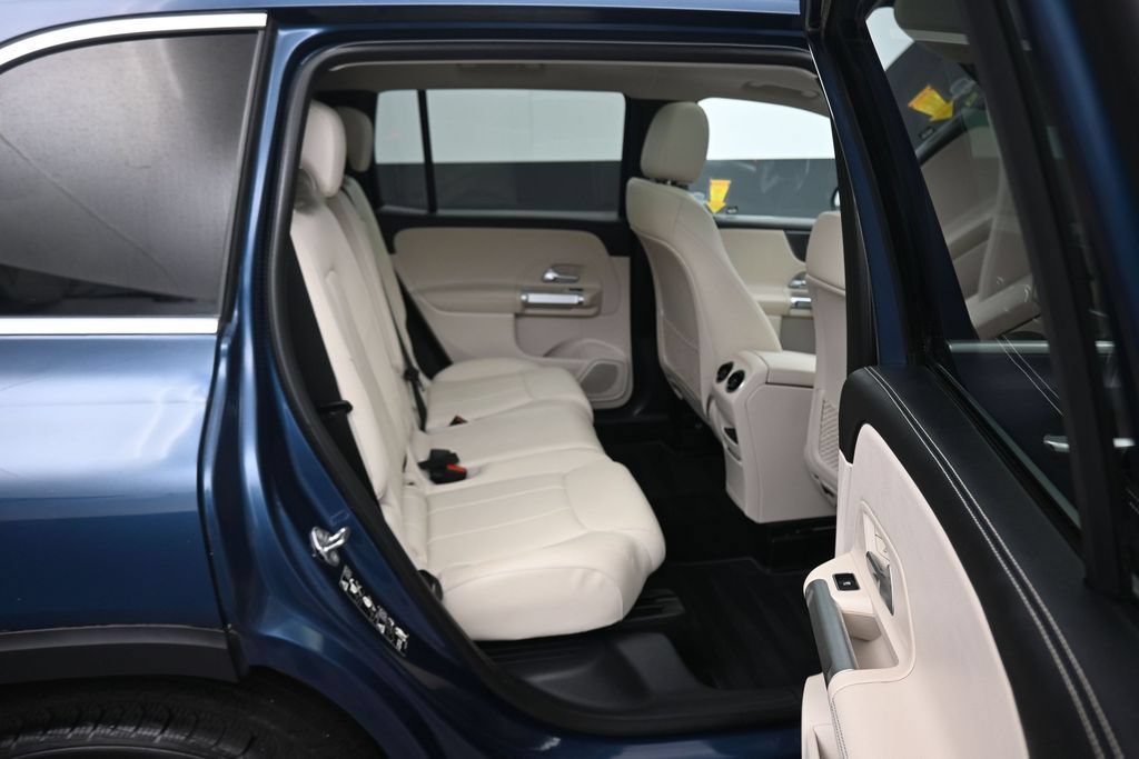 Used 2022 Mercedes-Benz GLB 250 4MATIC image 47
