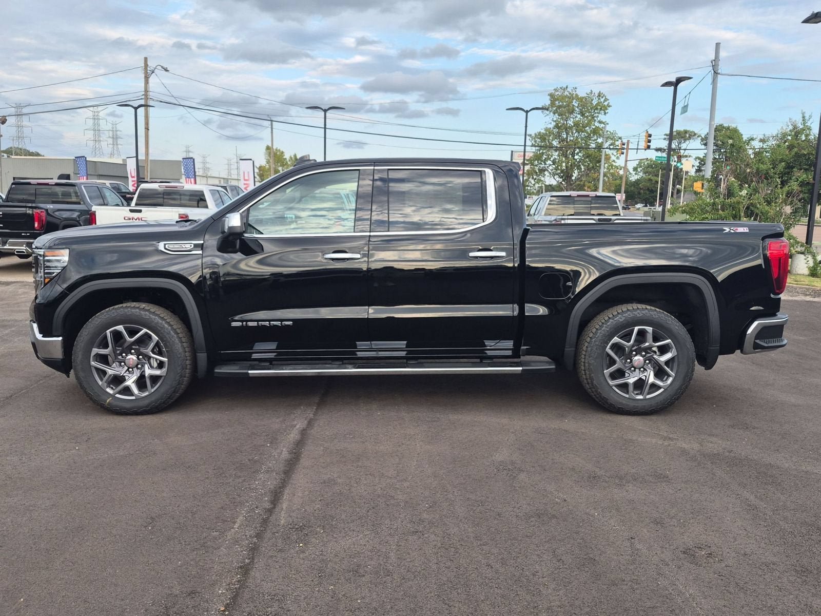New 2026 GMC Sierra 1500 SLT w/ SLT Premium Package AWD/4WD image 2