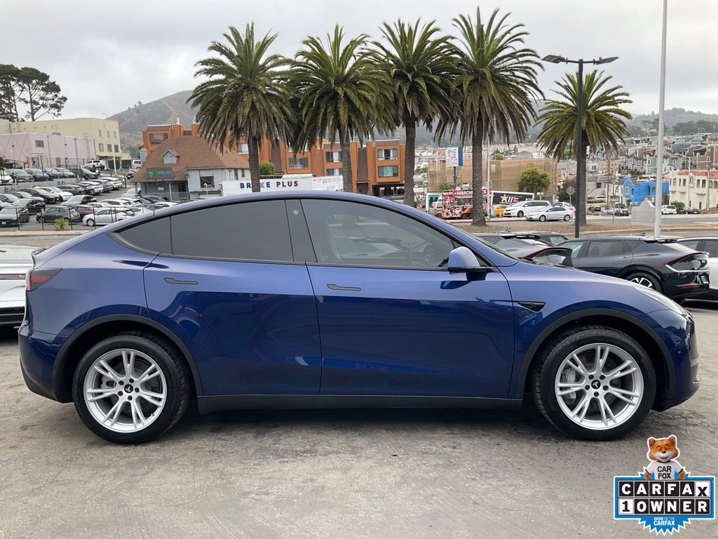 Used 2023 Tesla Model Y Long Range AWD/4WD image 3