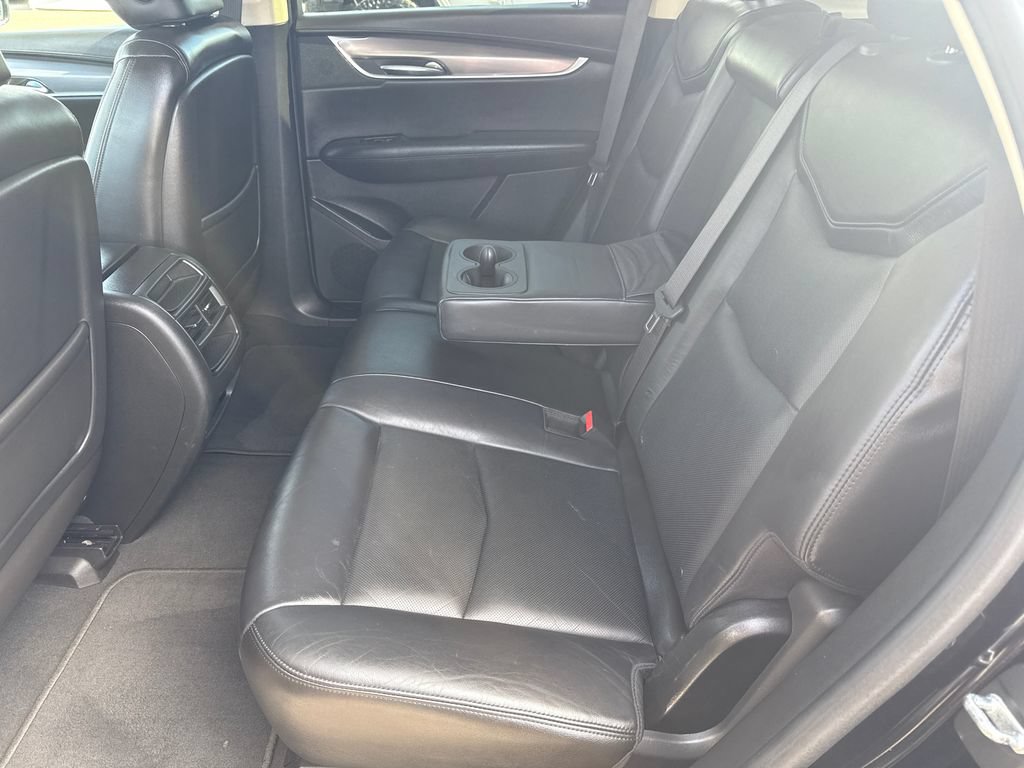 Used 2017 Cadillac XT5 Premium Luxury w/ Advanced Security Package FWD image 17