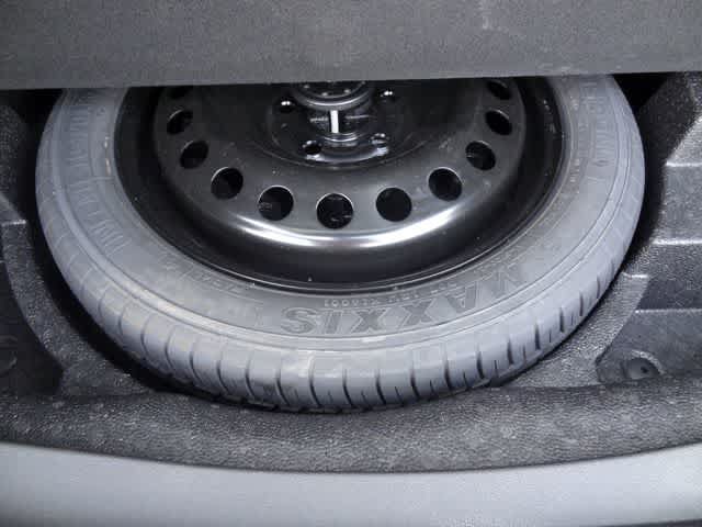Used 2023 Buick Envision Essence w/ Sport Touring Package FWD image 11