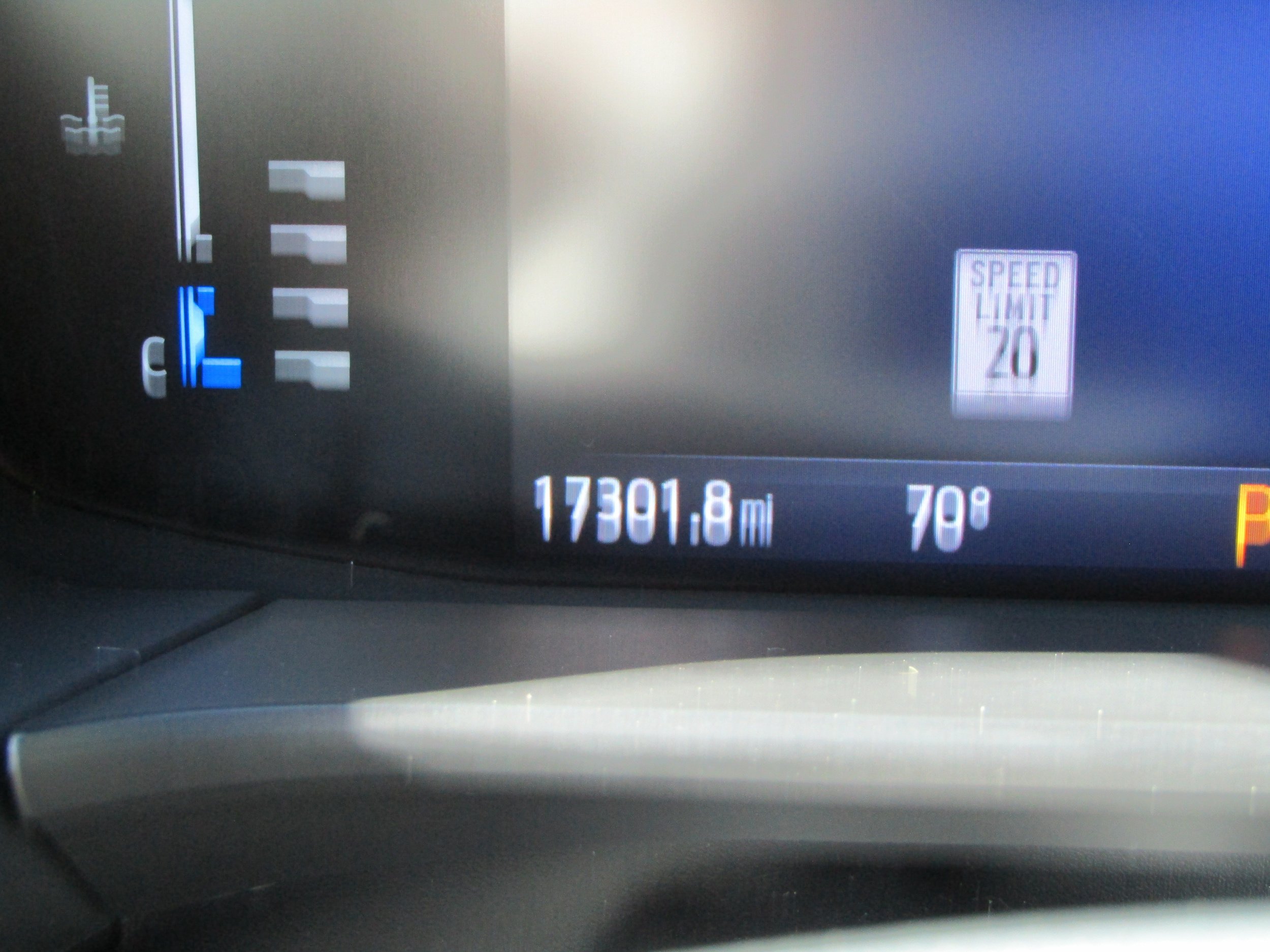 Used 2024 Ford Escape ST-Line w/ Tech Pack #1 AWD/4WD image 25