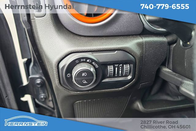 Used 2021 Jeep Gladiator Mojave AWD/4WD image 15